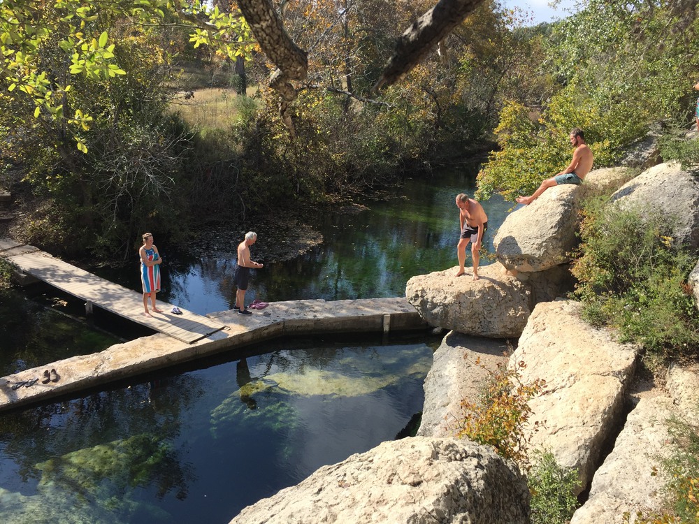 hanging_at_the_well-resized